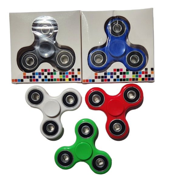 Fidget Spinner Toys Set of 5 Fidget Spinners Black, Red, Blue, Green, White - Picture 1 of 3